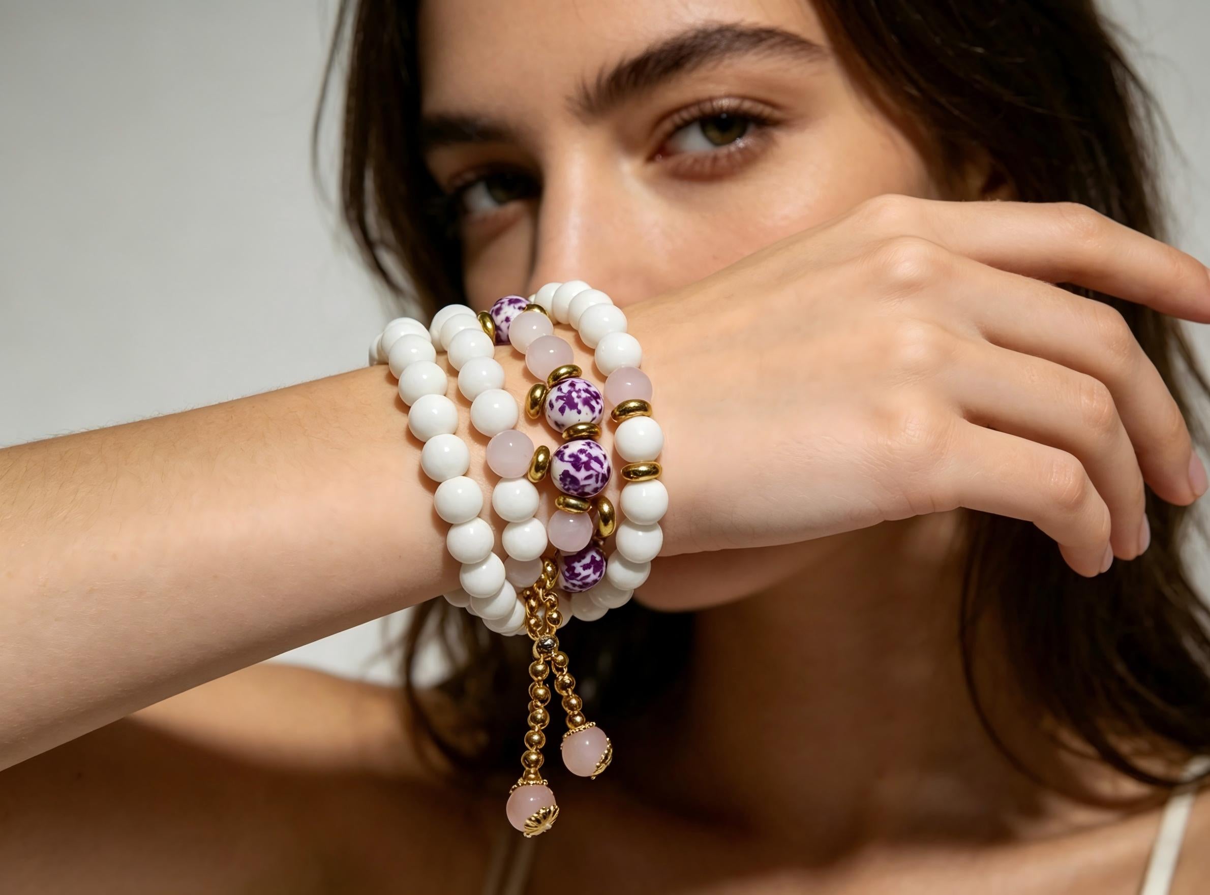 Natural White Tridacna 108 Mala Beads Bracelet with Pink Crystal Accents - Meditation & Prayer Jewelry, Thoughtful Gift, anniversary gift, valentines gift, gift for girlfriend,Meaningful Gift